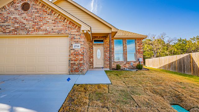 2718 Austin Drive, Granbury, TX 76048