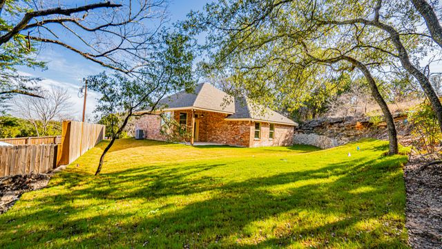 2718 Austin Drive, Granbury, TX 76048