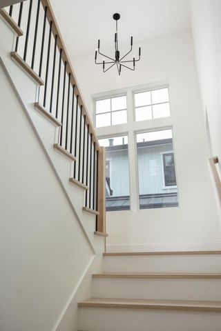 737 Linden Avenue, Burlingame, CA 94010