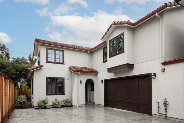 737 Linden Avenue, Burlingame, CA 94010