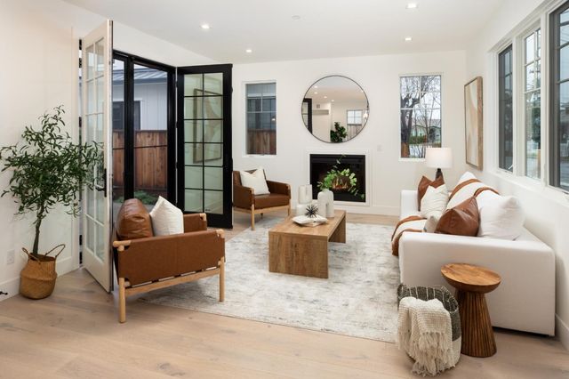 737 Linden Avenue, Burlingame, CA 94010