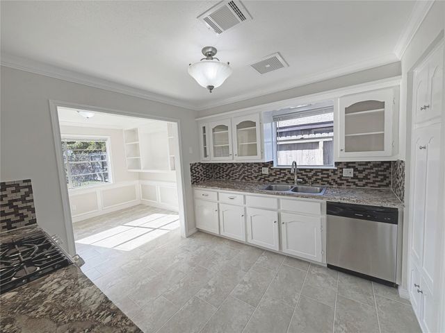 1019 Castolan Drive, Houston, TX 77038