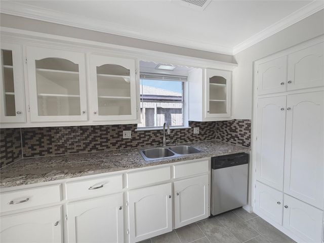 1019 Castolan Drive, Houston, TX 77038