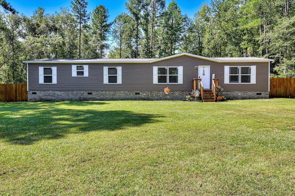 2774 Raborn Road, Hephzibah, GA 30815