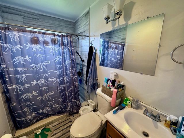 15970 NW 37th Place, Miami Gardens, FL 33054