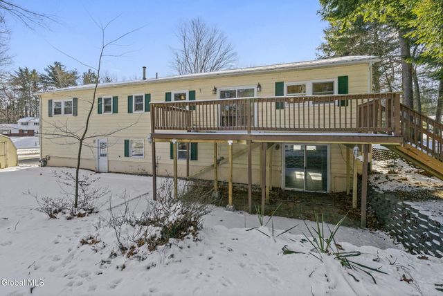 41 Sweet Brier Drive, Clifton Park, NY 12019