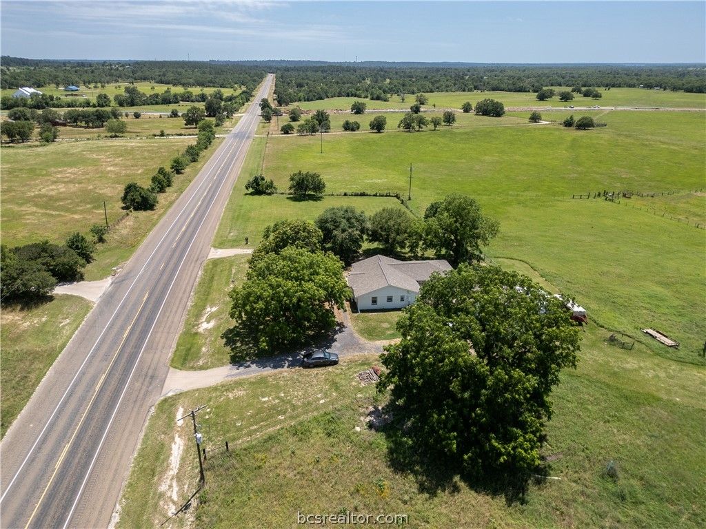 16659 Highway 90 N, Bedias, TX 77831 — exterior