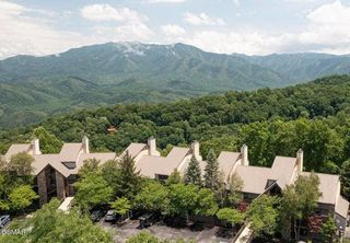 1130 Ski View Drive, Gatlinburg, TN 37738