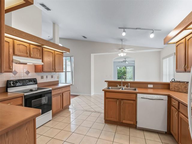 6318 SW 117TH LOOP, Ocala, FL 34476
