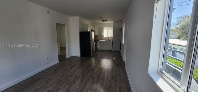 842 SW 3rd St 844, Miami, FL 33130