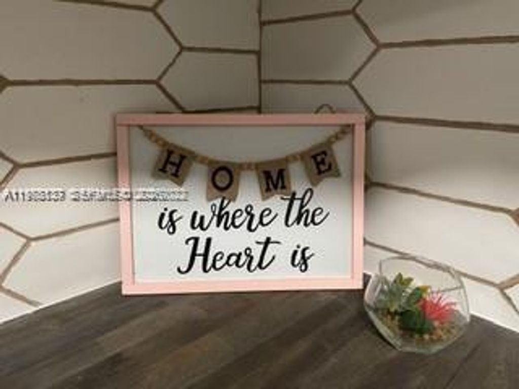 842 SW 3rd St 844, Miami, FL 33130