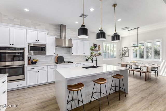 2856 E Bloomfield Parkway, Gilbert, AZ 85296