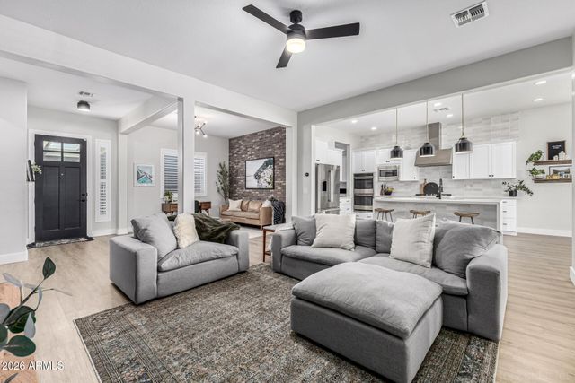 2856 E Bloomfield Parkway, Gilbert, AZ 85296