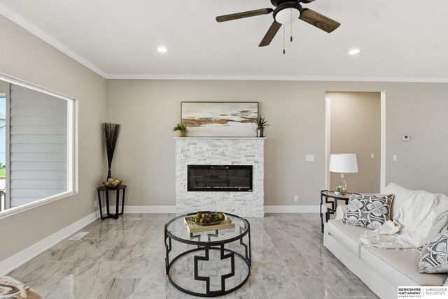 17214 Chalet Drive, Bellevue, NE 68123