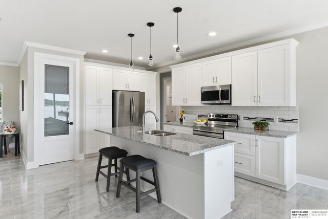 17214 Chalet Drive, Bellevue, NE 68123