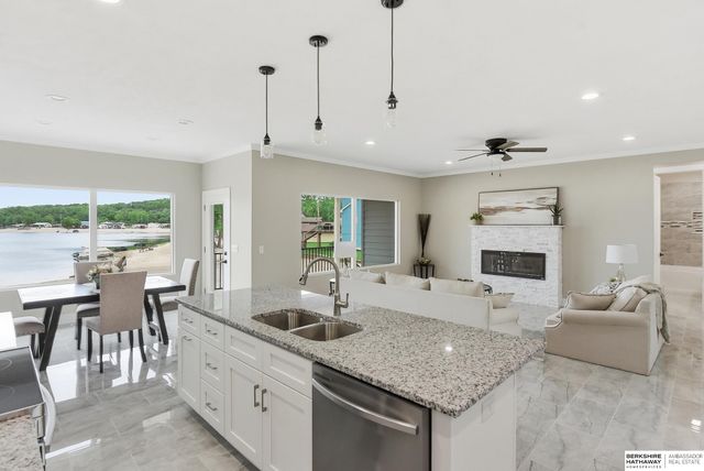 17214 Chalet Drive, Bellevue, NE 68123