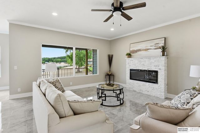 17214 Chalet Drive, Bellevue, NE 68123