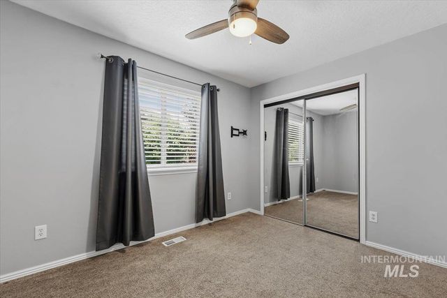 329 Palace Way, Nampa, ID 83687