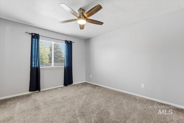 329 Palace Way, Nampa, ID 83687