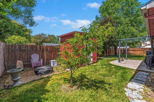 329 Palace Way, Nampa, ID 83687