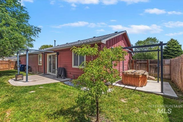 329 Palace Way, Nampa, ID 83687