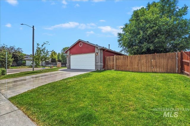 329 Palace Way, Nampa, ID 83687