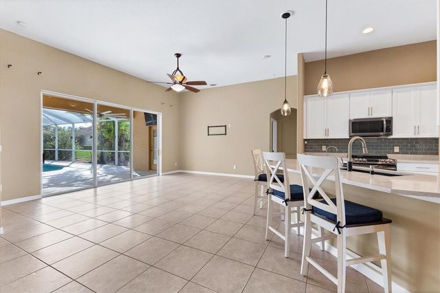 6163 PALOMINO CIRCLE, Bradenton, FL 34201