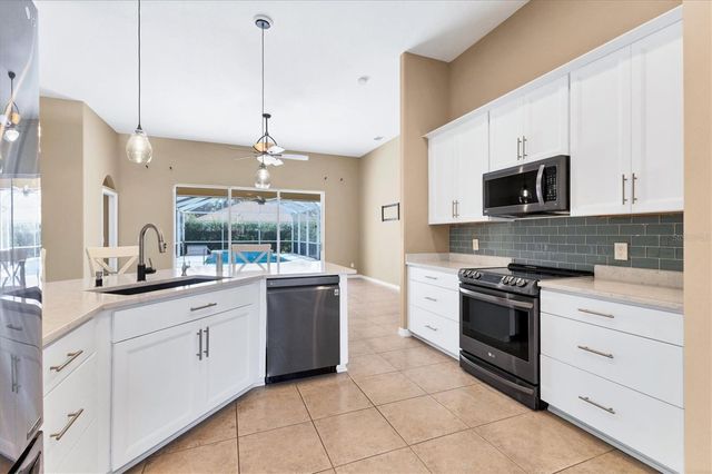 6163 PALOMINO CIRCLE, Bradenton, FL 34201