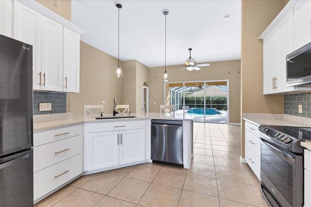6163 PALOMINO CIRCLE, Bradenton, FL 34201
