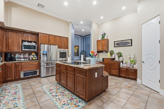 2948 E WATFORD Court, Queen Creek, AZ 85142