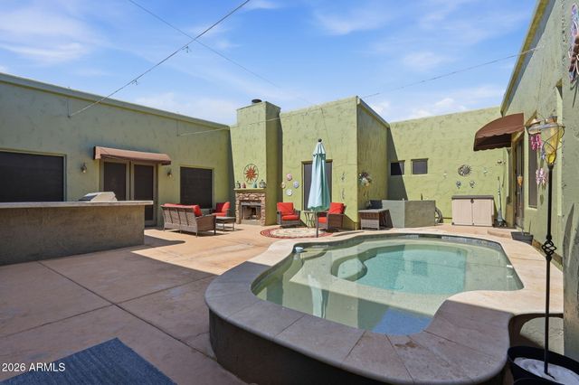 2948 E WATFORD Court, Queen Creek, AZ 85142