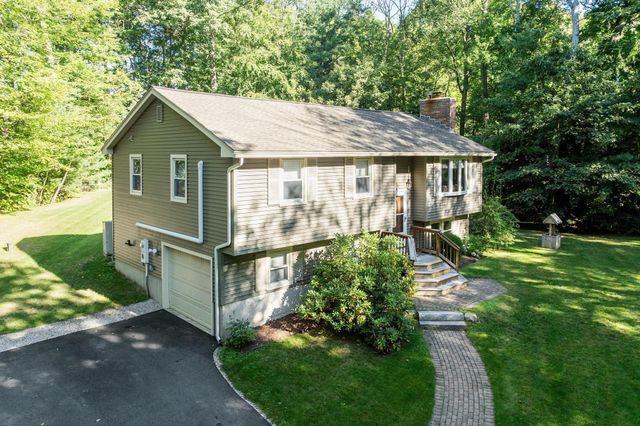9 Sherwood Road, Londonderry, NH 03053