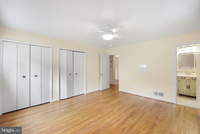 6928 WINTERBERRY LN, Bethesda, MD 20817