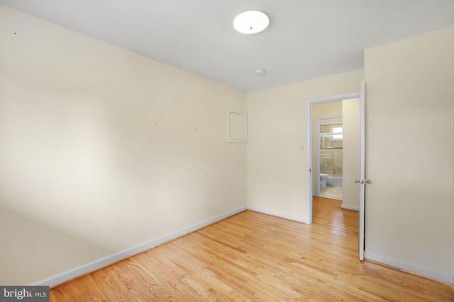 6928 WINTERBERRY LN, Bethesda, MD 20817