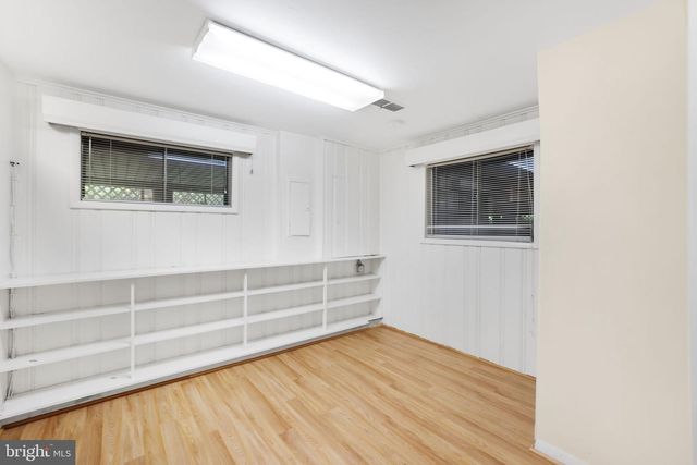 6928 WINTERBERRY LN, Bethesda, MD 20817