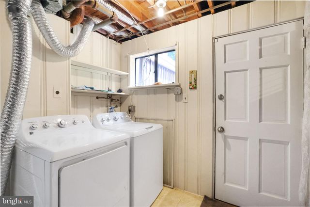 6928 WINTERBERRY LN, Bethesda, MD 20817