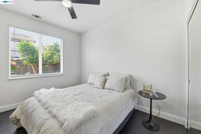 27433 Whitman St., Hayward, CA 94544