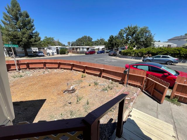 200 Doolittle Dr, Roseville, CA 95747