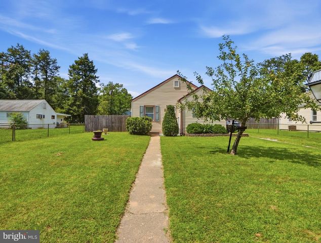 8176 LEA RD, Pasadena, MD 21122