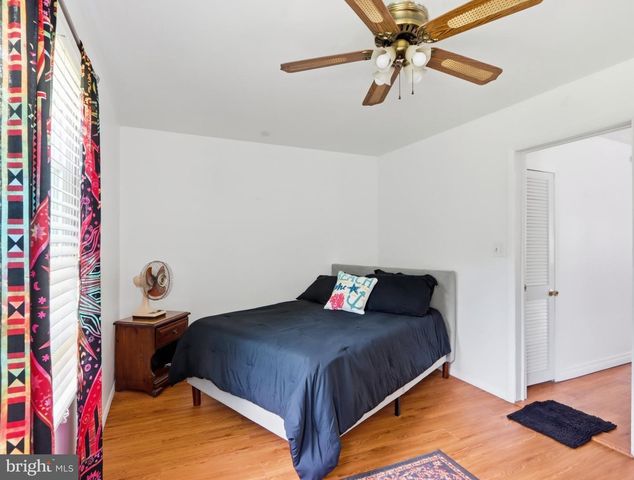 8176 LEA RD, Pasadena, MD 21122