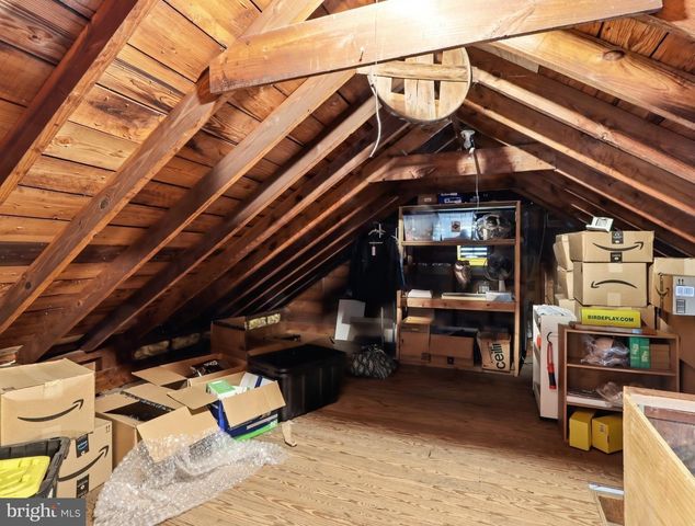 8176 LEA RD, Pasadena, MD 21122
