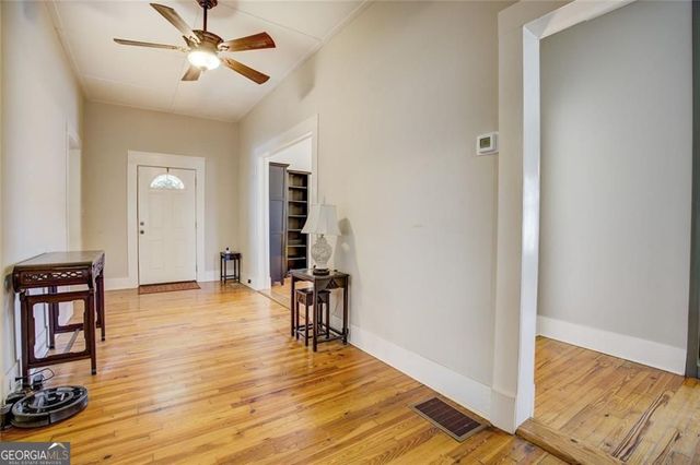 27 N Broad Street, Porterdale, GA 30014