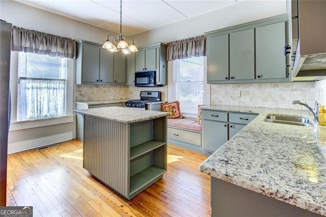 27 N Broad Street, Porterdale, GA 30014