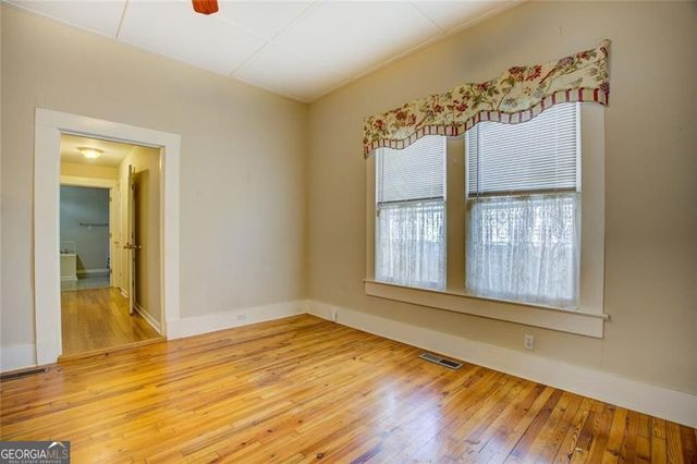 27 N Broad Street, Porterdale, GA 30014