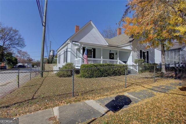 27 N Broad Street, Porterdale, GA 30014