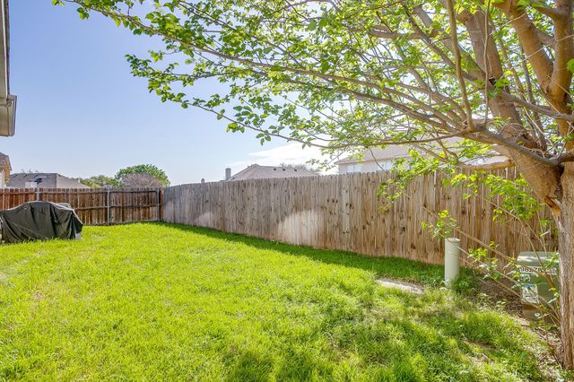8136 Zion Trail, Fort Worth, TX 76137