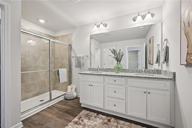 401 Lanier Circle, Woodstock, GA 30189