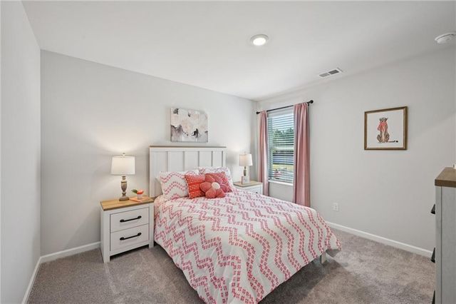 401 Lanier Circle, Woodstock, GA 30189
