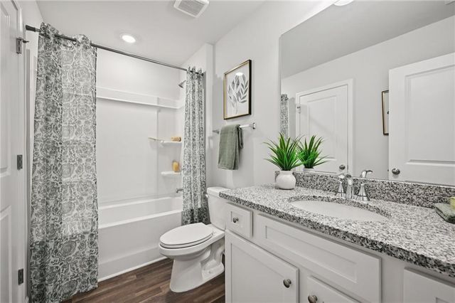 401 Lanier Circle, Woodstock, GA 30189