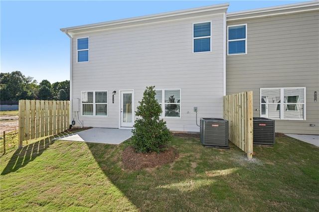 401 Lanier Circle, Woodstock, GA 30189